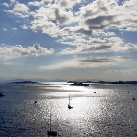 Deep Blue Kommeno (Corfu)