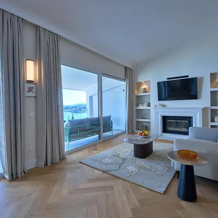 Apartment Deep Blue